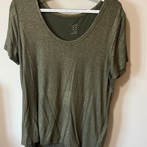 Green sparkly tshirt